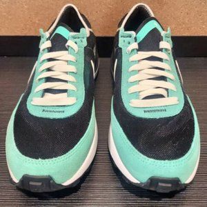 Nike Waffle One Kids Size 6Y/Womens size 7.5.Teal Black and White